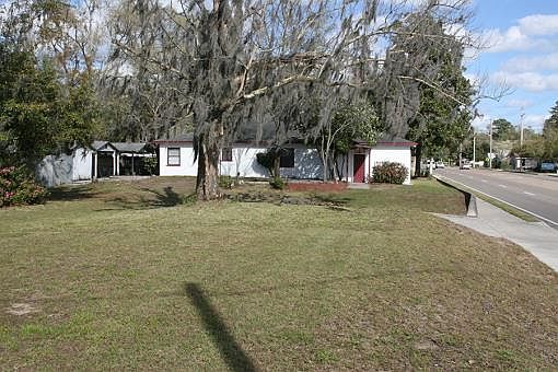 1st image of 565 SE Baya Dr
