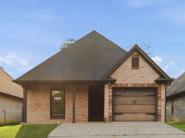 99 Springdale Dr, Gardendale, AL 35071