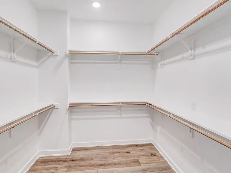 2261 Rook Dr — Photo 5