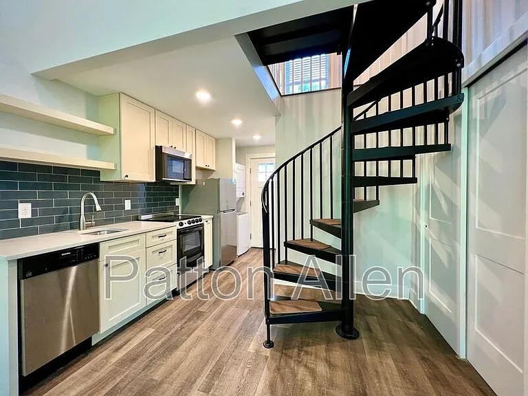 53-10 Riverview Dr — Photo 6