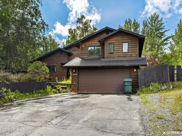 2020 N Kentucky Derby Dr, Palmer, AK 99645