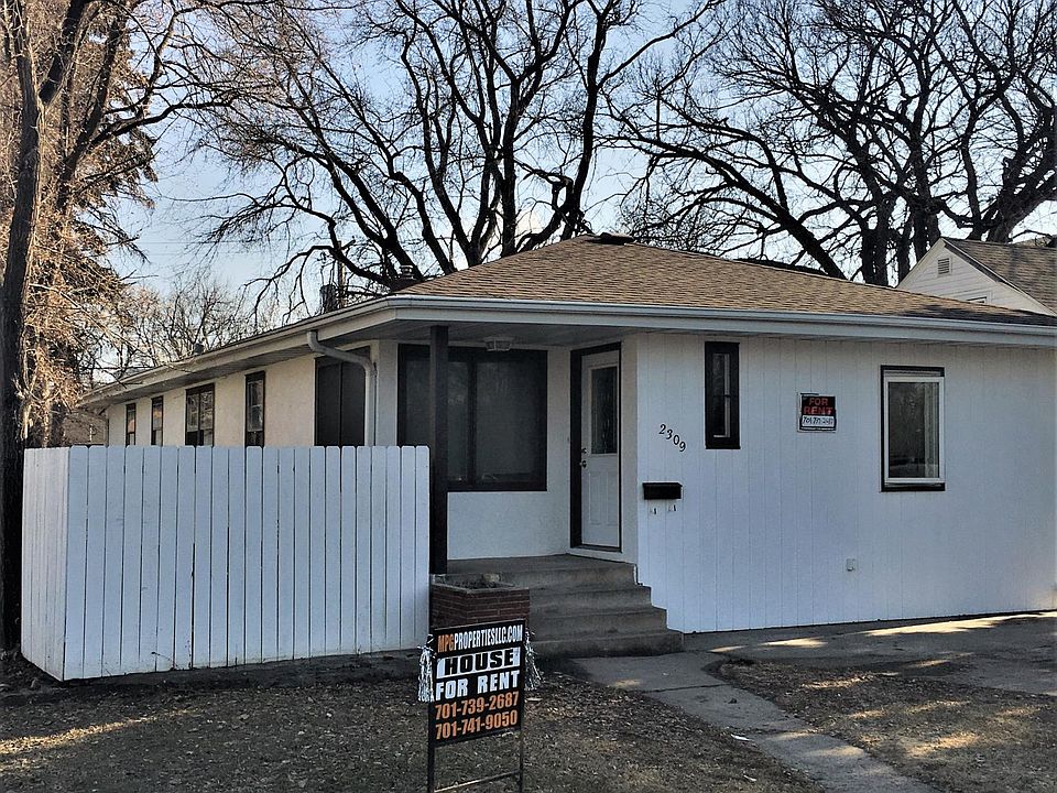 2309 University Avenue Main Floor Duplex