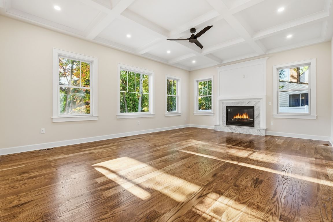 next background image