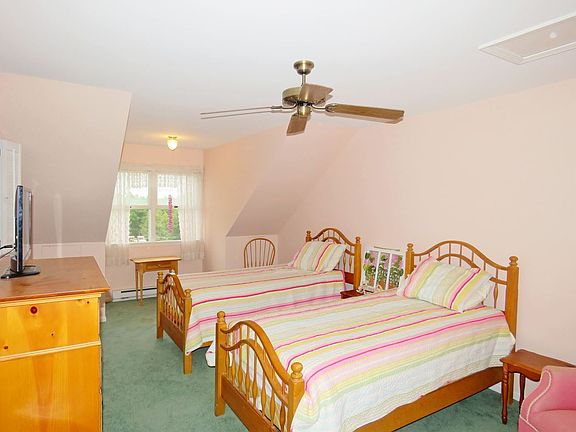 3rd image of 2490 Cadotte Ave