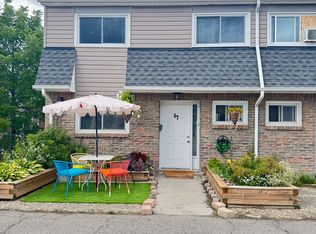 2050 Upper Middle Rd UNIT 67, Burlington, ON L7P 3R9