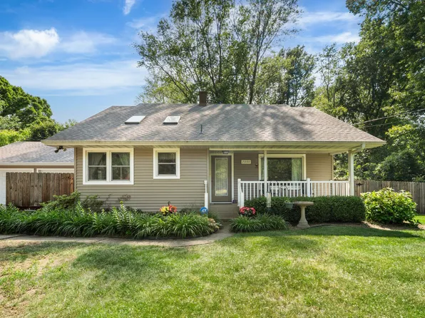 7090 Stevensville Baroda Rd, Stevensville, MI 49127