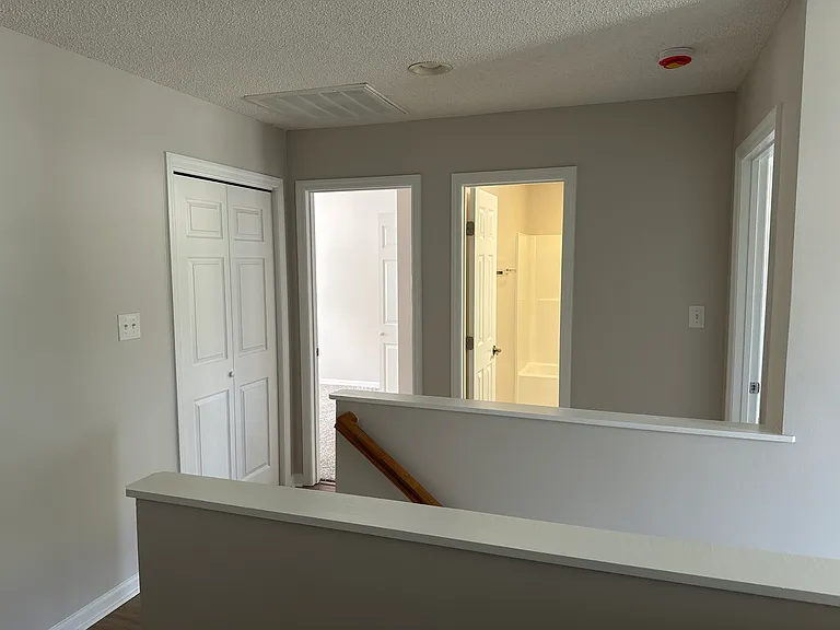 421 Holly Ln — Photo 11