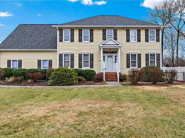 7024 Orchard Path Dr, Clemmons, NC 27012