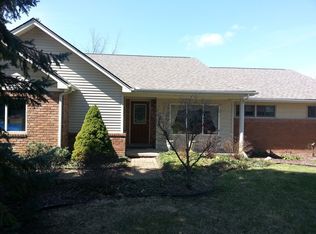 125 N Newman Rd, Lake Orion, MI 48362