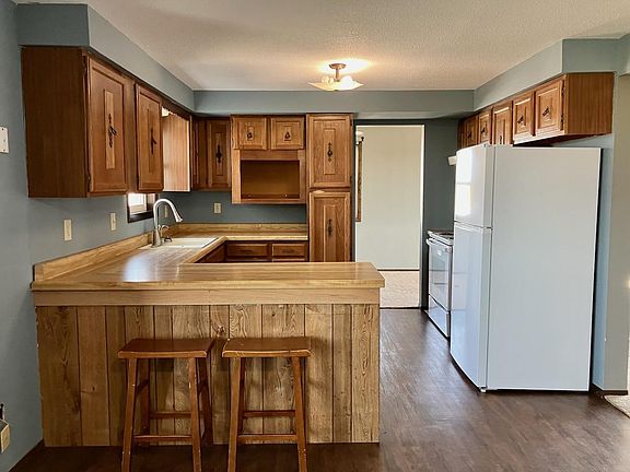 2nd image of 26292 Covell Rd