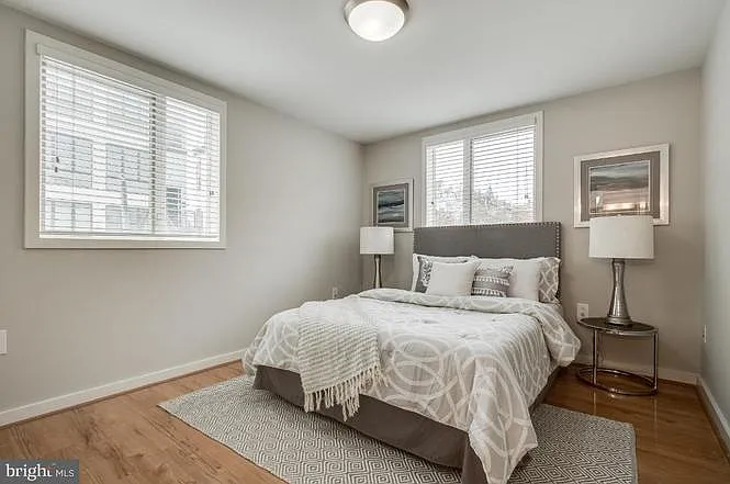 1423 Newton St NW — Photo 6