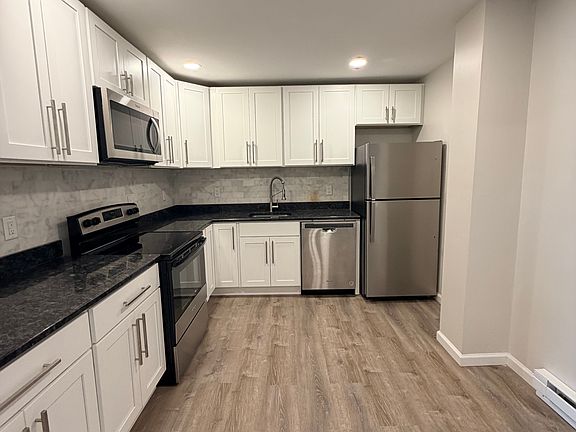 4th image of 54 Fountain St #303