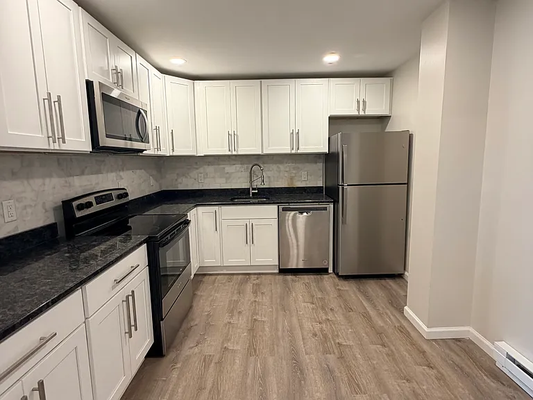 54 Fountain St #303 — Photo 4