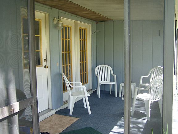 Screened in Porch
