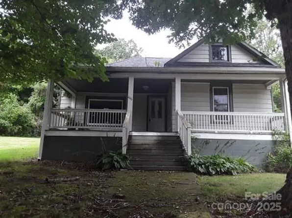 446 N Louisiana Ave, Asheville, NC 28806