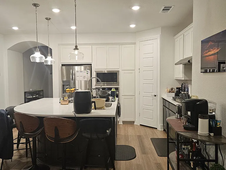1212 Carnation Dr — Photo 15