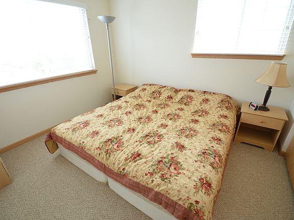 3rd image of 1686 Dogwood Ln