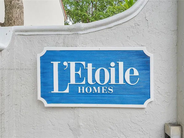 3775 Piccadilly St, Hollywood, FL 33021