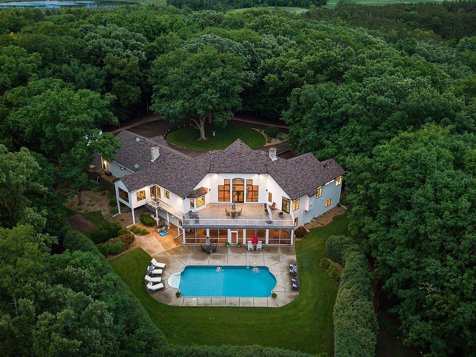 1st image of 6221 Willow Dr