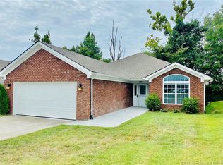 8000 Meyer Loop, Sellersburg, IN 47172