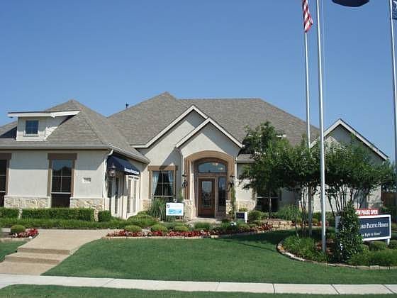 1st image of 2904 Lincoln Dr