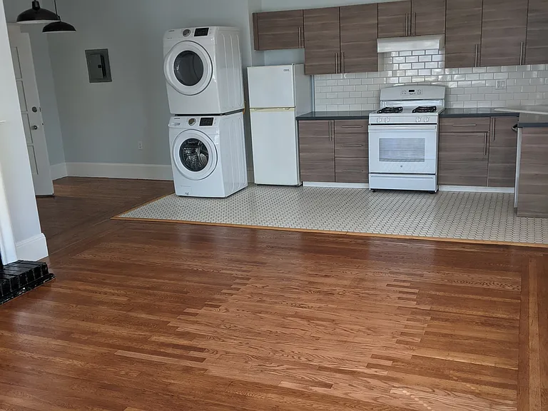 4125 Broadway #1 — Photo 12