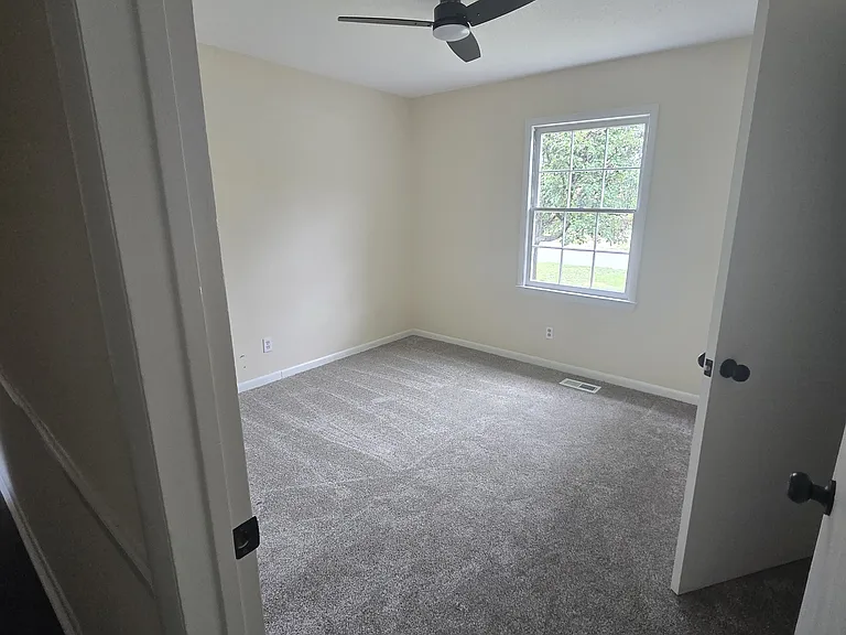 703 Zircon Ct — Photo 10