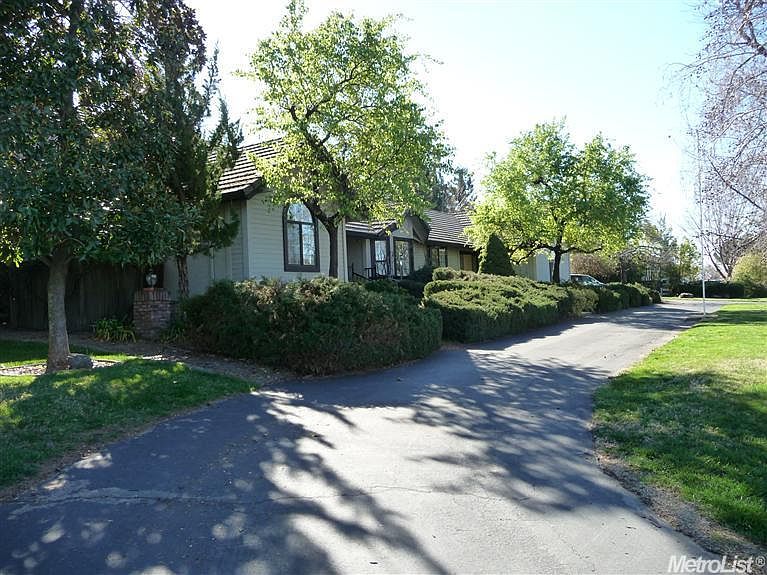1st image of 11150 Meadow Brook Dr