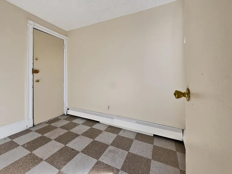 492 W Side Ave #2L — Photo 21