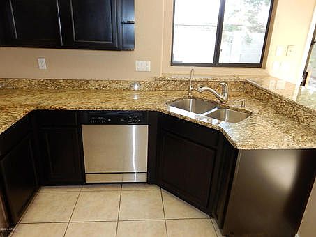 5th image of 2133 W Carol Ann Way