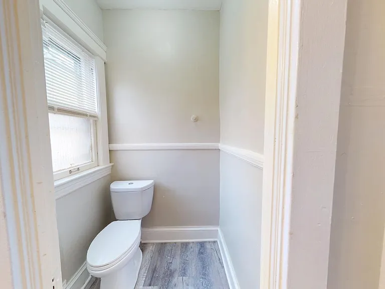 4420 Bush Ave — Photo 8
