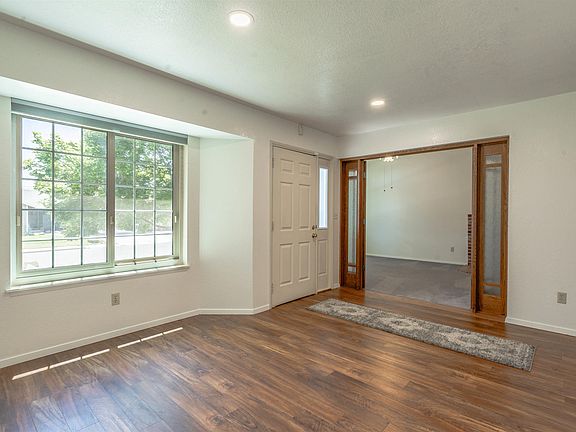 4th image of 635 Monte Vista Way