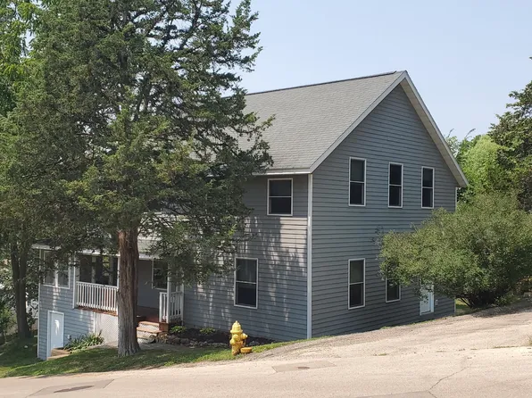 354 N Division St, Galena, IL 61036