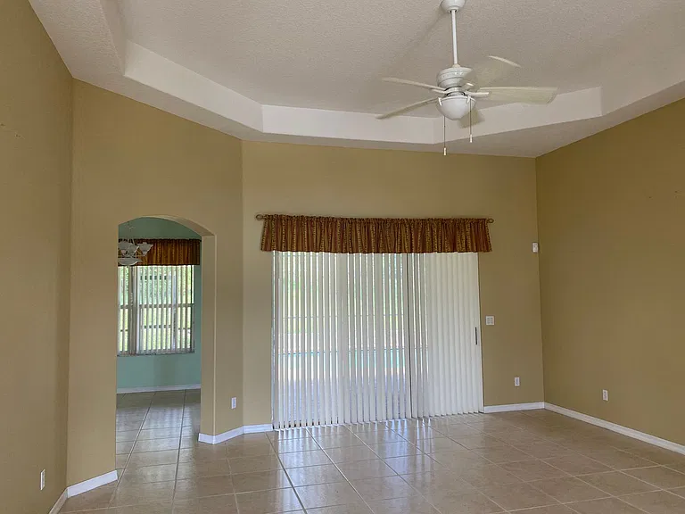 12934 Colonnade Cir — Photo 19