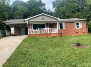 1048 W 1st St, Newton, NC 28658