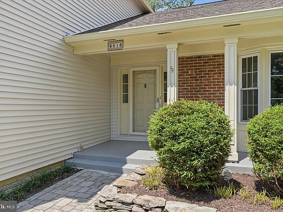 3rd image of 8518 Rehoboth Ct