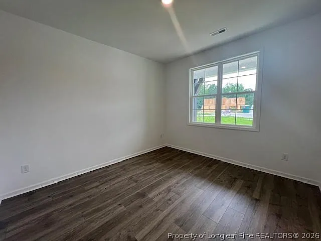 4 bed, 2.5 bath, 2767 sqft, $2,300 — Photo 4