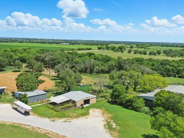 392 County Rd, Stephenville, TX 76401