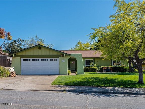 3rd image of 296 Mountain View Dr