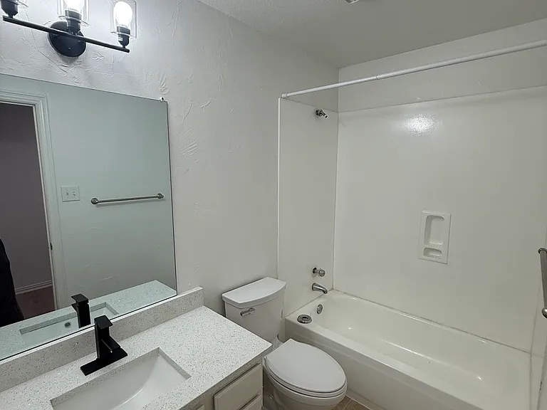 7865 Squire Ln — Photo 9