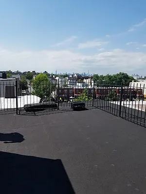 Rented by MBC Group LLC | media 10