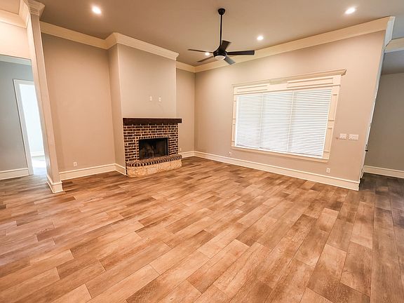 2nd image of 1105 Insignia Way