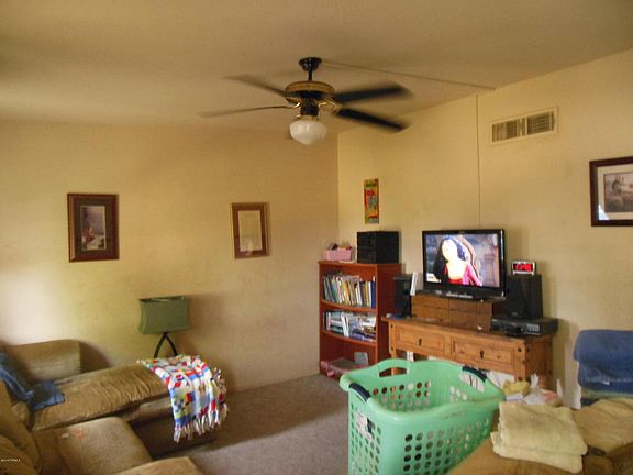 5th image of 1307 W Thurber Pl