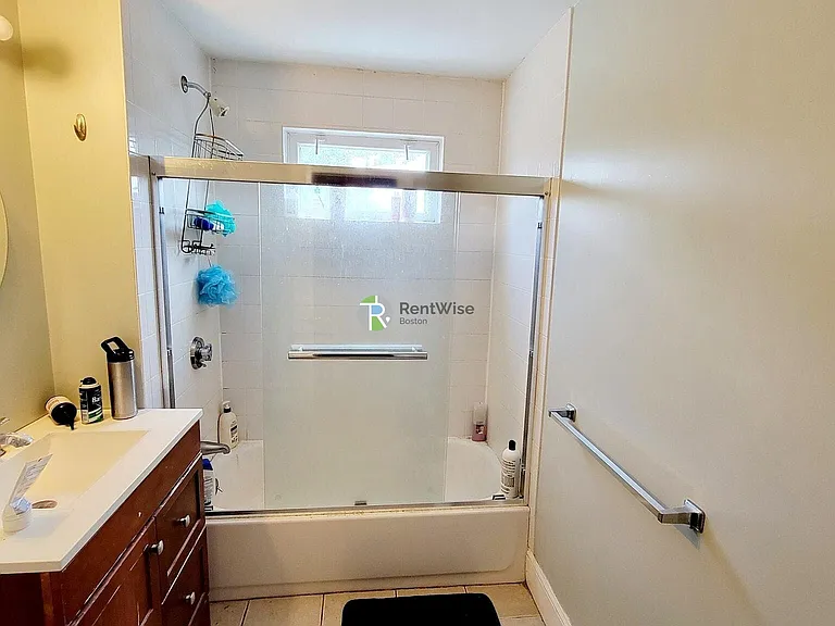 89 Winthrop St #2 — Photo 4