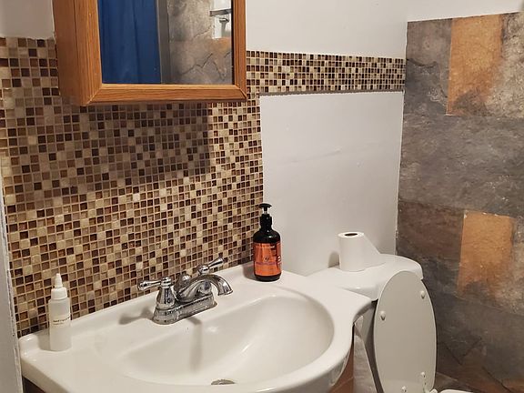4th image of 579 Franklin Ave APT 3