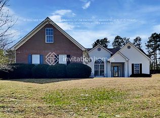 2433 Indian Bluffs Dr, Dacula, GA 30019