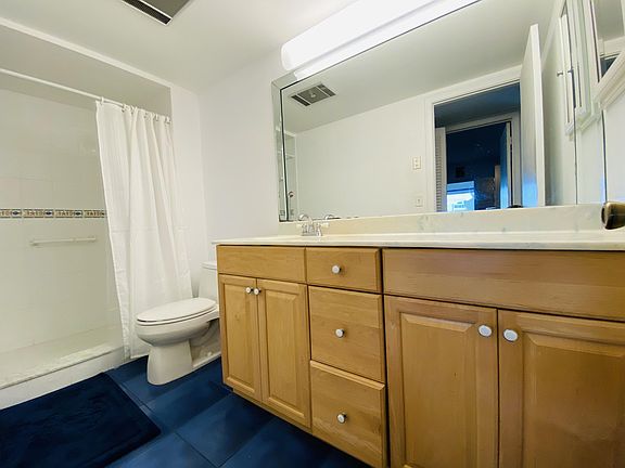 5th image of 201 Wellington Cir #F-2010
