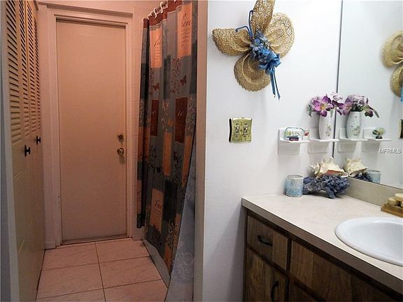 4th image of 8642 Villanova St