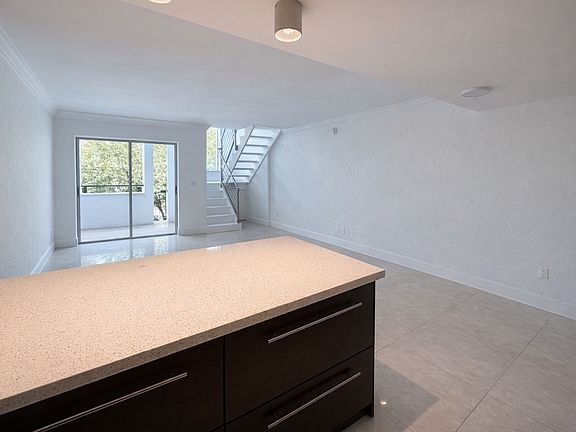 2nd image of 1660 NE 135th St APT 6