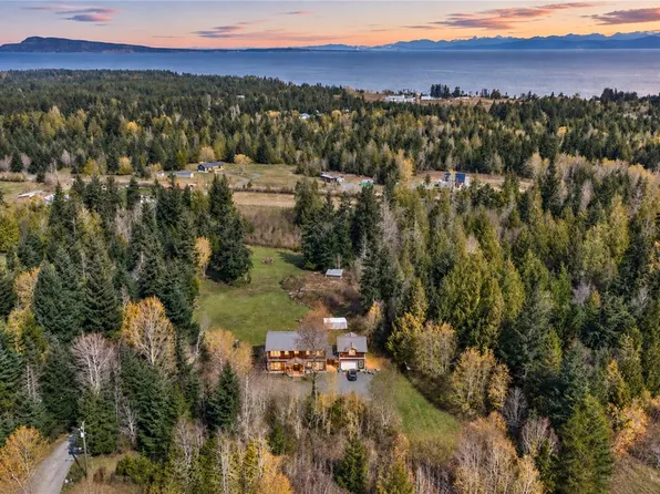 2835 Olympic Rd, Nanaimo, BC V9K 2L8